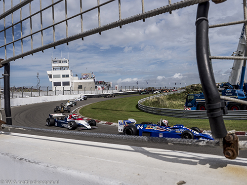 Michael Lyons, Hesketh 308E, Simon Fish, Ensign N180, 2014 Zandvoort Historic GP