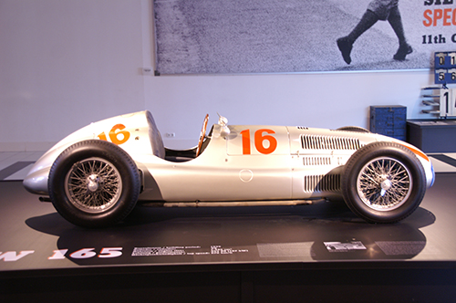 Mercedes-Benz W165, Louwman Museum