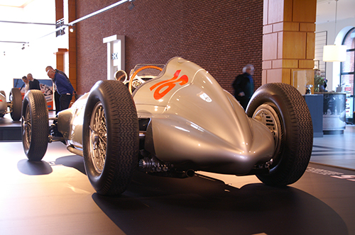 Mercedes-Benz W165, Louwman Museum